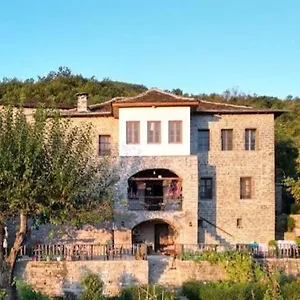 Traditional Pensión
